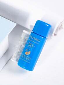 Shiseido 资生堂 [迷你] 完美防护乳液 SPF50+ PA++++ 7ml / 同步防护湿润热力版 / 超强防水 / 蕴含同步防护修护科技，形成一层遇热、遇水、遇汗即强化的防护膜，并能均匀涂抹，令肌肤柔滑细腻。同时提供多重防护，有效抵御UVA/UVB紫外线和微尘侵害。长效保湿长达8小时。质地轻盈水润，丝滑柔润。 - Mini - 7ml - 查看 3