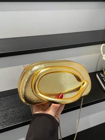 Embrague de noche de lujo con textura de piel de serpiente dorada - Bolso de mano ovalado metálico brillante con asa en forma de C grande y correa de cadena, bolso de fiesta elegante para mujeres para bodas, eventos de cóctel, accesorio de moda 2025