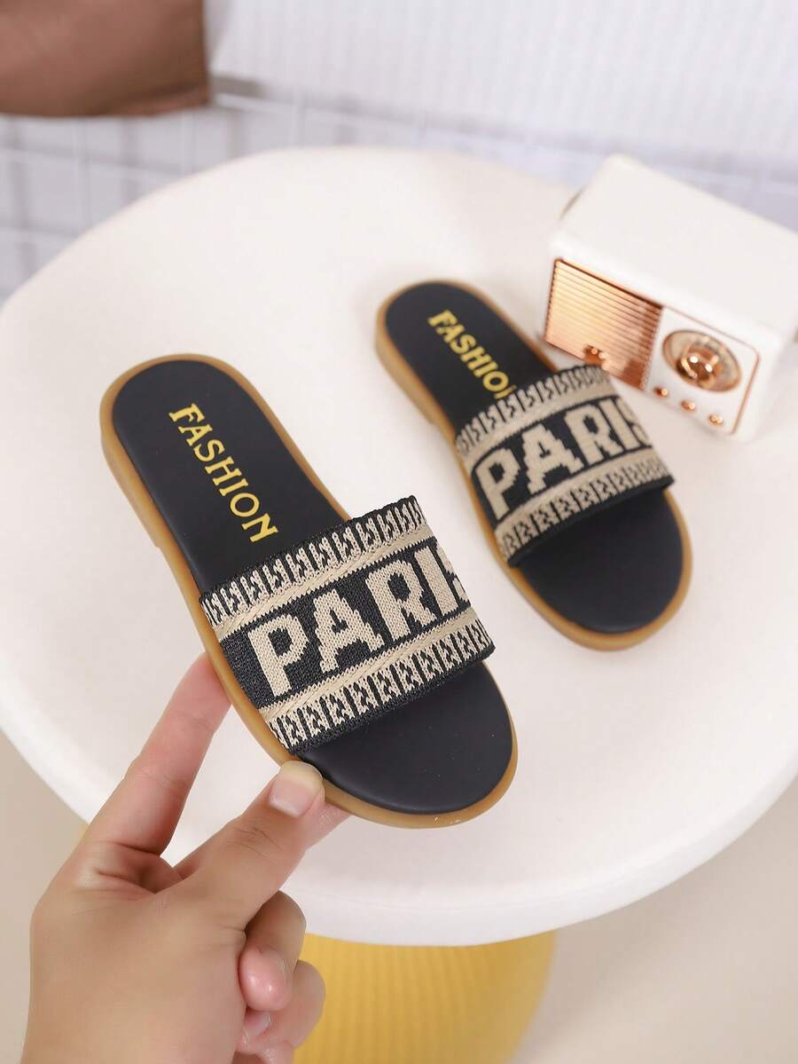 Children's Fashionable Outdoor Slippers, Summer Flat Shoes, One-Piece Sandals, New Stylish Elegant Minimalist High-End Girls Shoes - Black - View 1