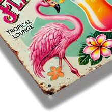 Arte de parede vintage plana 2D com flamingo - Elegância tropical. Placa de metal impressa em 2D, 20 x 30 cm - Design retrô de flamingo rosa e bar tiki com folhas de palmeira e flores de hibisco - Perfeita para decoração de casa, escritório, bar, café e garagem - Uso interno/externo, decoração com flamingo, ótima para decoração de ambientes, furos pré-perfurados, estilo conforme mostrado na imagem. - Multicolorido - Ver 4