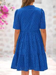 Women Summer Embroidery Eyelet  Short Dress V Neck Short Sleeve Hollow Out Lace Ruffle Tiered Flowy Mini Dress Solid White Casual Boho Bohemian Resort Beach Holiday Vacation Valentine Babydoll Mini Short Dress - 寶藍色 - 查看 2