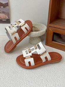 Estos zapatos de niña combinan un diseño de hebilla de metal hueco con un estilo cómodo (centrado en la comodidad, decorado con hebillas de metal dorado hueco blanco). La parte superior está hecha de material de PU, antideslizante y resistente al desgaste, con un diseño plano de corte bajo. Adecuado para uso diario como salidas de fin de semana. - Blanco - Ver 2