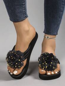 1 Pair Floral & Polka Dot Print Fashionable Flat Thong Sandals, Suitable For Beach, Vacation, Outdoor, All Seasons - Black - View 2