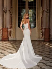 Elegant Strapless White Floor-Length Mermaid Wedding Dress With Delicate Embroidered Waist Detail – Luxe Bridal Gown With Fitted Silhouette And Flowing Train, Perfect For Weddings, Christmas, Halloween, Proms, Birthday Parties, And Special Occasions. Suitable For Weddings, Parties, Bachelorette Events, Vacations, Formal Occasions, Dinner Gowns, Graduation Ball Gowns, Homecoming Gowns, Cocktail Parties, Bridesmaid Gowns, Wedding Guest Gowns, And Graduation Ceremonies - 白色 - 查看 1