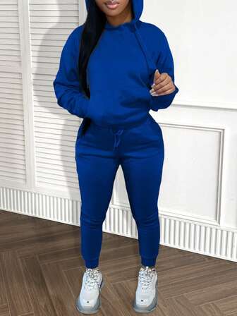 LovelyWholesale 女士连帽领长袖口袋纯色休闲日常穿着秋冬上衣和裤子套装