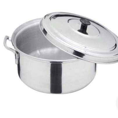 Arrocera De Aluminio Con Tapa De 22 cm Ideal Para Cocina Resistente  Practica