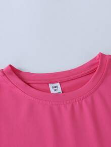 This Casual Set Is Designed For Young Girl And Features A Unique Crescent Moon Print. The Set Includes A Fuchsia Short-Sleeved Crew Neck T-Shirt And Mid-Rise Flared Trousers, Perfect For Summer Wear - Hot Pink - View 9