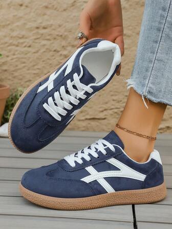 2025 Nya Retro Casual Lätta Färgblock Mode Rund Tå Snörning Sportiga Platta Sneakers