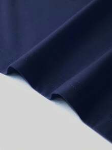 Camiseta de hombre cuello redondo con estampado de estrella tejida con botón rojo y lazo navideño diseño festivo para uso diario ocasiones sociales temporada de invierno y navidad - Azul Marino - Ver 4