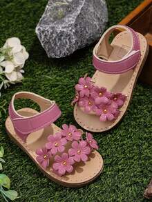 2026 Girls' Metallic Flower Decor Glossy Non-Slip Open Toe Flat Sandals, Fresh Countryside Style, Suitable For Summer Outings, Festivals And Garden Parties - Hot Pink - View 7