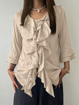 Women's Spring/Summer Break Casual Solid Color Double-Layer Ruffle Edge Design Button Pocket Shirt Old Money Style Comfortable And Breathable High-Quality Ruffled Design Shirt Oversized Fashion Hundred Wear Solid Color Frill Trim Design Vintage Wooden Button Special Design Dignified And Elegant Blouse
