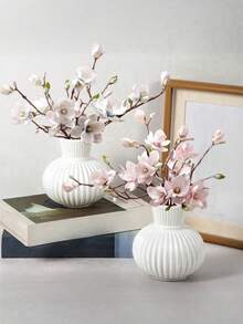 1pc White/Black Minimalist Plastic Vase, Decorative Vase, Art Vase, Artificial Vase, Creative Vase, Flower Decor, Floral Arrangement, Room Decor, Simple Creative Vase, Living Room, Dining Table Decor, PP Material Anti-Drop Holiday Decor Gift, Birthday Graduation Home Decor Vase, Birthday Party, Singles Party, Festival Party - Multicolor - View 9