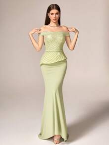 Luxurious & Elegant Women's Knit Off-Shoulder Long Formal Dress, Featuring Contrast Sequin Details, Slightly Stretchy Fabric - Green - View 8
