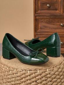 Dark Green Patent Two-Tone Stone-Texture Square Toe Bow Block Heel Pumps – 5cm - Dark Green - View 1