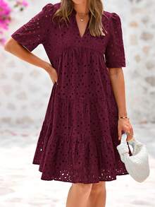 Women Summer Embroidery Eyelet  Short Dress V Neck Short Sleeve Hollow Out Lace Ruffle Tiered Flowy Mini Dress Solid White Casual Boho Bohemian Resort Beach Holiday Vacation Valentine Babydoll Mini Short Dress - 酒紅色 - 查看 5