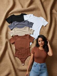 Set Of 5 Basic Women's Short-Sleeve Bodysuits – Neutral Colors. Fitted – Essential Basics. Comfortable And Fitted Design. Ideal For Casual And Modern Looks. Casual And Elegant. Fabric With Beads. Vacation. Daily Wear. Birthday Party. Travel. Bachelorette Party. Sports And Fitness. - 黑色 棕色 灰色 白色 卡其色 - 查看 7