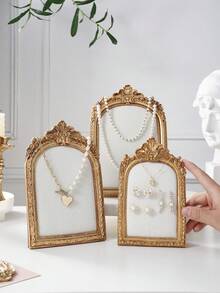 1个复古金色花卉拱形首饰展示架，树脂材质，多种尺寸可选，适用于项链、手链、耳环的展示和收纳，亦可作为房间装饰。 - 金色 - 查看 6