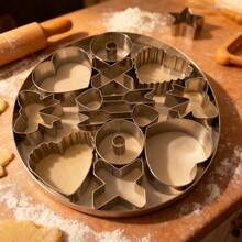 Valentine's Day Series Hanging Welding Multi-Shaped Stainless Steel Cookie Cutters Baking Tools Creative Combination Cookie Molds , Biscuit Cutter;Stainless Steel Heart Cookie Cutter Set, Large Heart Shape With 10 Mini Hearts Cut-Outs, Baking Tool For Valentine's Day - Silver - View 2