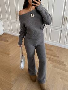 Women's Casual Cute Fluffy Soft 2-Piece Set, Y2K Street Style Solid Color Off-Shoulder Knit Sweater Top Paired With Long Sleeve Knit Pants, Suitable For Daily Wear, Casual Home, Back To School Season, Autumn/Winter Outings, Also Suitable For Country Music Festivals, Christmas, Thanksgiving And New Year Occasions