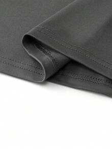 女士简约纯色深灰色打底衫，宽松百搭，适合日常、居家、通勤、街头穿着，Y2K风格，双面撞色字母印花圆领长袖上衣 - 深灰色 - 查看 4