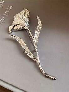 1pc Vintage Geometric Asymmetrical Rose Flower Brooch, Delicate Floral Brooch Pin For Women, Unique Accessory For Jacket, Coat, Dress, Gift, Suitable For Party, Banquet, Vacation, Daily Wear, European And American Style - Rose Brooch - View 6