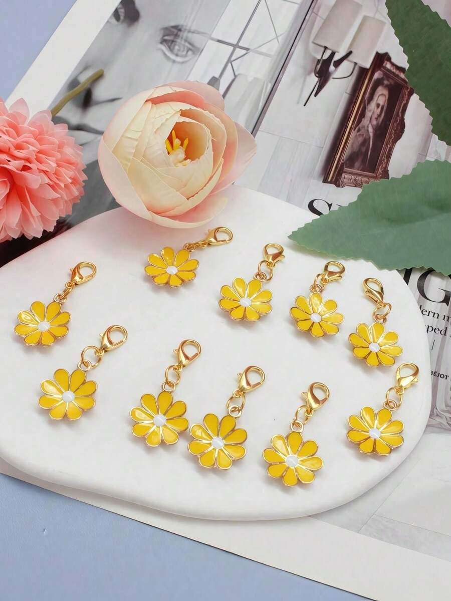10个/套迷你雏菊花朵钥匙扣(带龙虾扣),Y2K风格花卉包包挂饰套装,汽车装饰,背包挂件,适合上学佩戴,可爱哥特风礼物,送给妈妈、爸爸、毕业生和老师 - 黃色 - 查看 1