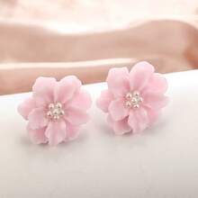 一对白色花朵和仿珍珠耳钉，优雅别致。情人节配饰 - 白色 - 查看 7