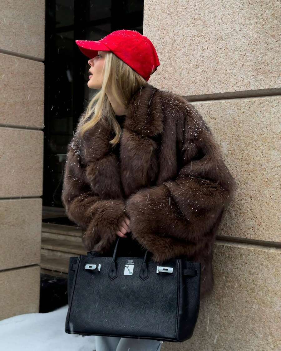 Damenkostüme - Braune Spitzen - Übersicht 1