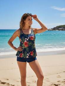 Womens Two Piece Bikini Set Printing Suspender Tops And Solid Color High Waist Shorts - Red - View 3