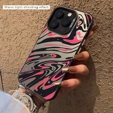 Una funda de teléfono colorida con patrón de rayas de anime en plata IMD, adecuada para las series Apple 11, 12, 13, 14, 15, 16 Pro Max y las series  A05, A15, A25, A35, A55, S23, S24. - Mezcla de colores - Ver 4
