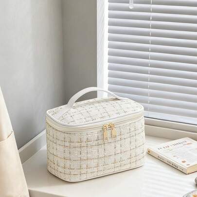 1pc Large Capacity Waterproof Cosmetic Bag, Suitable For Travel And Storing Cosmetics And Makeup Brushes, Can Be Used As A Toiletry Bag, Travel Makeup Bag, Dorm Essential, Back To School Supplies, Suitable For Women And Students, With Handle And Zipper Closure, Can Store Lipstick, Makeup Brushes, Phones, Coins, Etc., Suitable For Home, Travel And School Use, Can Be Used As A Cosmetic Storage Bag, Makeup Box, Summer Travel, Vacation, Home Bathroom Decor, Vacation Cosmetic Storage Bag, Bathroom Accessories, Makeup Bag, Travel Essentials, Cruise Necessities, Vanity Organizer, College Dorm Essentials, Vanity Table Necessities
