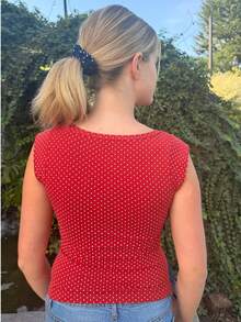 波点针织短袖上衣，适合度假、约会、日常穿着、生日派对、旅行、春夏穿着。 - 紅色 - 查看 2