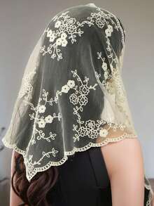 1件装女士纯色花卉蕾丝三角头纱，简约优雅薄纱蕾丝曼蒂拉头纱，镂空花卉饰边新娘头纱，波西米亚风婚纱头纱，时尚百搭，适合派对、户外拍摄、婚礼、礼服配饰 - 彩色 - 查看 3