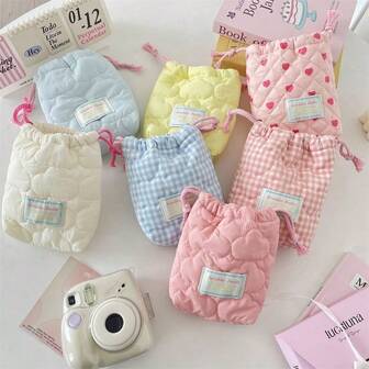 1个可爱绗缝相机包 CCD收纳包 相机包 软材质 防摔防尘 小包 相机袋，适用于黑卡相机收纳，简约便携，防摔防刮，多用途户外使用，相机配件 旅行必备 邮轮必备 宿舍必备 生日礼物 伴娘礼物 妈妈礼物 教师礼物 情人节礼物