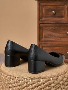 Black Patent Two-Tone Grain-Texture Square Toe Block Heel Pumps – 5cm - Black - View 6