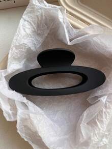 4pcs/1pc Women's Black, White, Khaki, Brown Lightweight Plastic Hair Clips, Fashion Versatile High-End Elegant Simple Solid Color Hair Claws, Suitable For Daily Outing, Casual, Party, Commute, Beach, Vacation, Ponytail, Bun Hairstyle, Washing Face, Bathing, Makeup, Outfit Accessory Women Claw Clip Fashion Hair Clutch