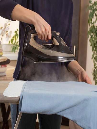 1pc Foldable Heat Resistant Ironing Pad, Tabletop Ironing Mat, Suitable For Ironing Clothes, Laundry, Portable And Easy To Use, Available In Multiple Sizes, Ideal For Daily Use, Can Be Used As Protective Ironing Pad For Clothes, Jackets, Suits, Uniforms, Makes Ironing Easier And More Convenient, Suitable For Steam Ironing, Sewing And Accessories