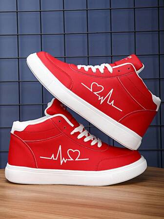 休闲运动鞋，适合青少年、大学生、户外休闲运动，轻便透气，舒适耐穿。