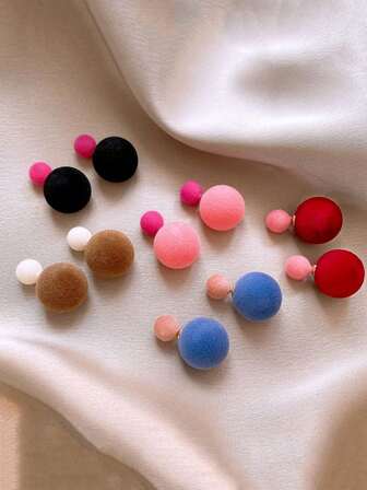 Set de 5 piezas de aretes de bola con contraste de color en estilo minimalista y elegante, versátiles y lindos con bolas pequeñas y grandes de doble cara, ideales para uso diario y festivales