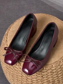 Zapatos de tacón cuadrado con lazo, de dos tonos y textura, en color caoba - 5cm - Color caoba - Ver 4