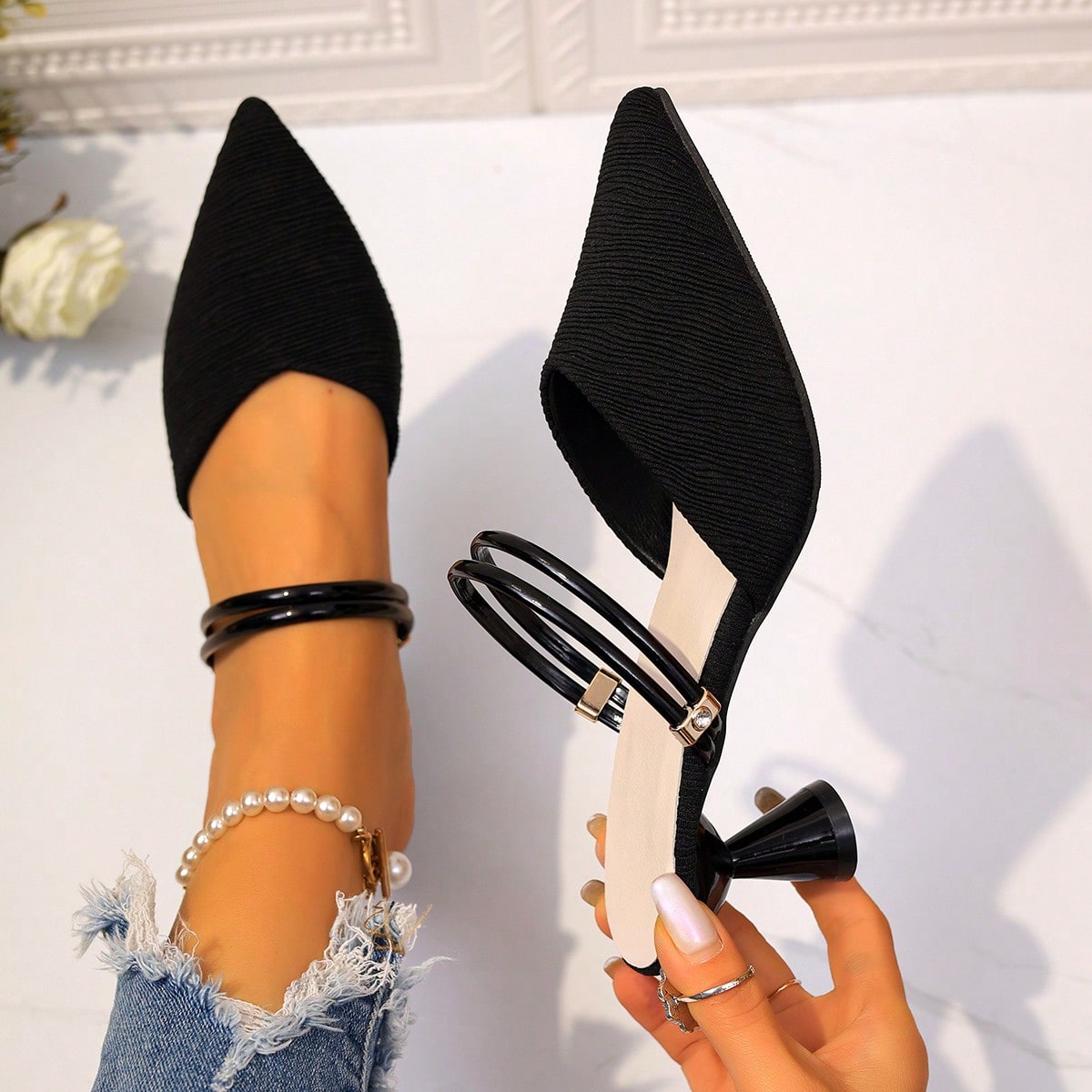 Tacones de mula de punta fina versátiles y de moda, adecuados para primavera y verano, estilo de hada