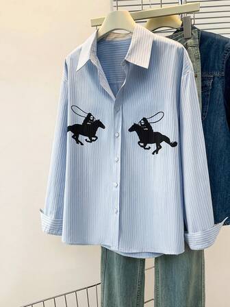 美式条纹休闲宽松衬衫，印有趣味骑士图案