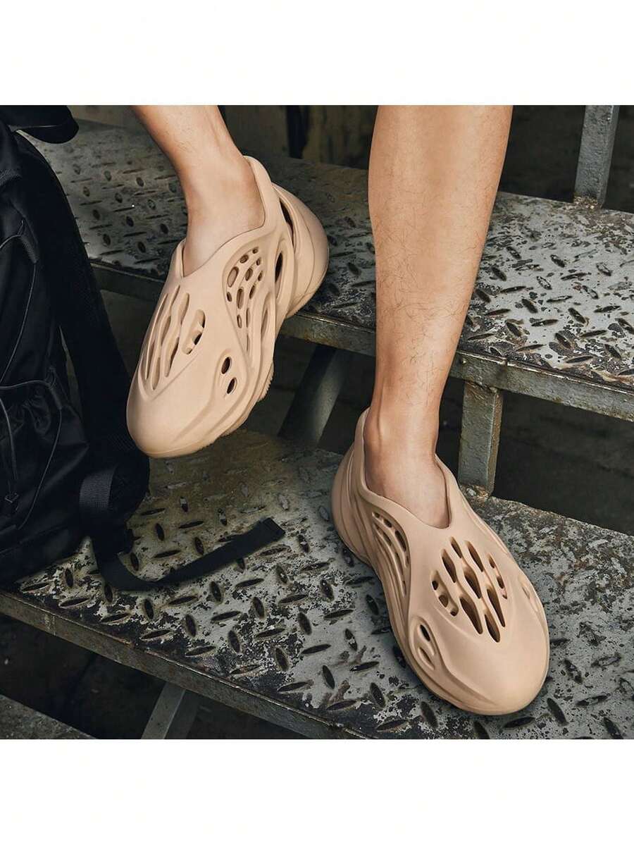 Foam Runner Sneakers Cloud Slides Pillow Sandals Sports Shoes Non-Slip Lightweight Walking Shoes Fashion Outdoor Indoor Summer Beach Sandals For Women Men - 杏色 - 查看 1