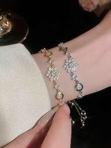 1 件不锈钢奢华复古四叶草弹性手链，带水钻，闪亮日常百搭 - 綠鑽花朵手鍊 - 查看 10