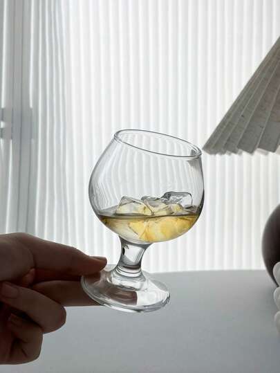 163毫升欧式经典香气品鉴杯，无铅水晶玻璃材质，圆润宽腹设计，有助于香气集中散发 - 适用于咖啡、饮品、水、果汁、意式浓缩咖啡，是餐厅、宴会、派对、婚礼的理想之选。