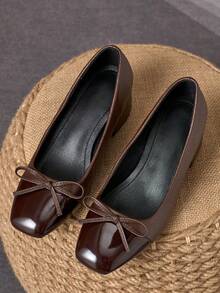 棕色漆皮双色方头蝴蝶结粗跟高跟鞋 – 5厘米 - 棕色 - 查看 4