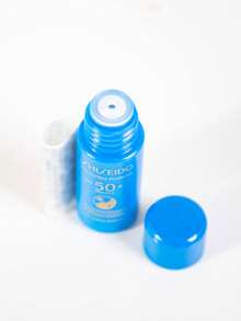 Shiseido 资生堂 [迷你] 完美防护乳液 SPF50+ PA++++ 7ml / 同步防护湿润热力版 / 超强防水 / 蕴含同步防护修护科技，形成一层遇热、遇水、遇汗即强化的防护膜，并能均匀涂抹，令肌肤柔滑细腻。同时提供多重防护，有效抵御UVA/UVB紫外线和微尘侵害。长效保湿长达8小时。质地轻盈水润，丝滑柔润。 - Mini - 7ml - 查看 5