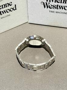 Vivienne Westwood Mother Orb Watch - 銀色 - 查看 10