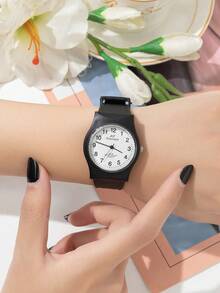1pc Fashion Casual Black Quartz Watch, Battery Powered, Unisex, Suitable For Outdoor Sports & Leisure - Black - View 5