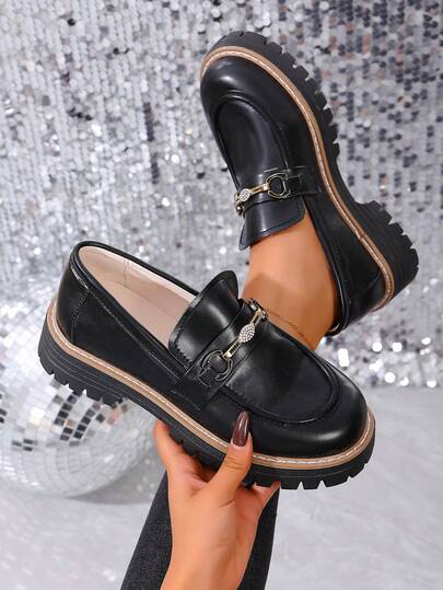 Plus Size Women's Fashion Solid Color Metal Thick Sole Slip-On Loafers